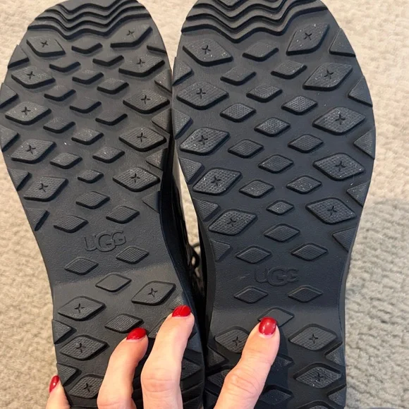 NWOT UGG Adirondack Black Winter Boots - Picture 3 of 4